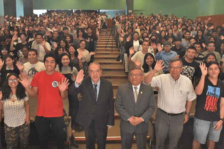 “Taller de inducción para ingresantes 2023-II” con los estudiantes de las áreas de Humanidades, Ciencias Básicas e Ingenierías